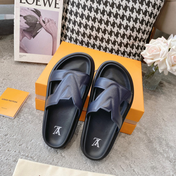 LV SLIPPERS