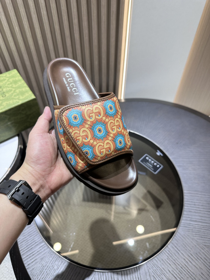 GUCC SLIPPERS