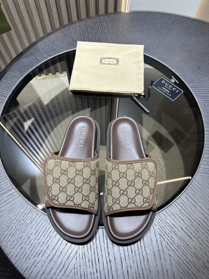GUCC SLIPPERS