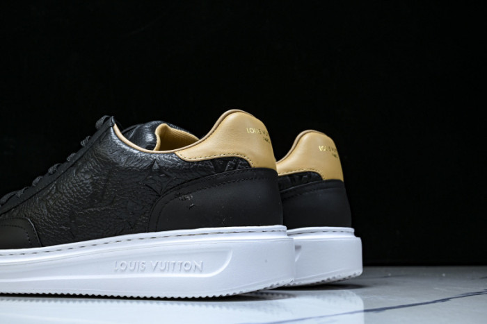 LV SNEAKER FOR-LV384