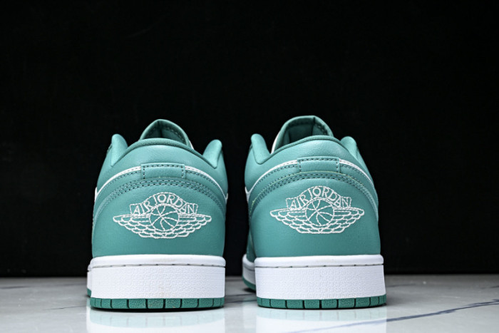 Air Jordan 1 Low  DC0774-132