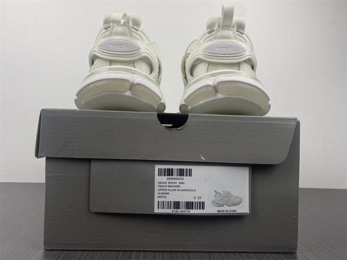 BLCG Track Trainer White Glow In The Dark  542436 W3CR1 9000