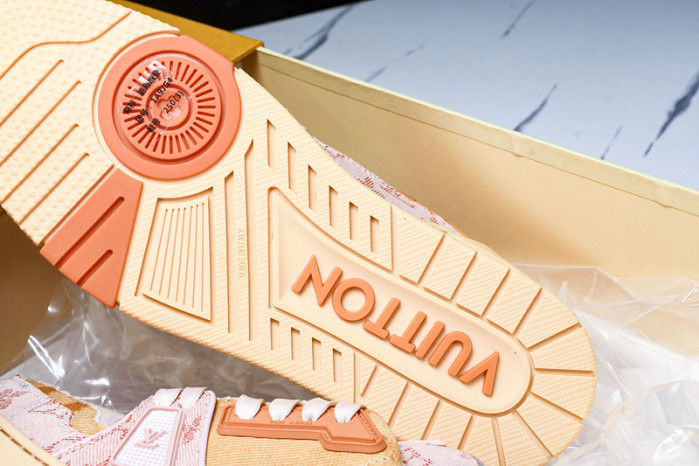 LV SNEAKER LOW FOR-LV142