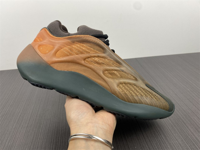 Adidas Yeezy 700 V3 Copfad GY4109