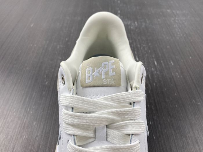 A B*THING APE  YEE-031