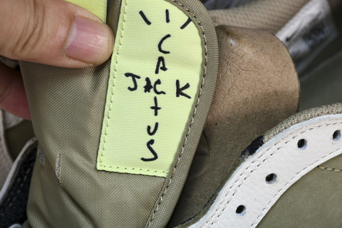 Travis Scott x Air Jordan 1 Low Golf  FZ3124-200