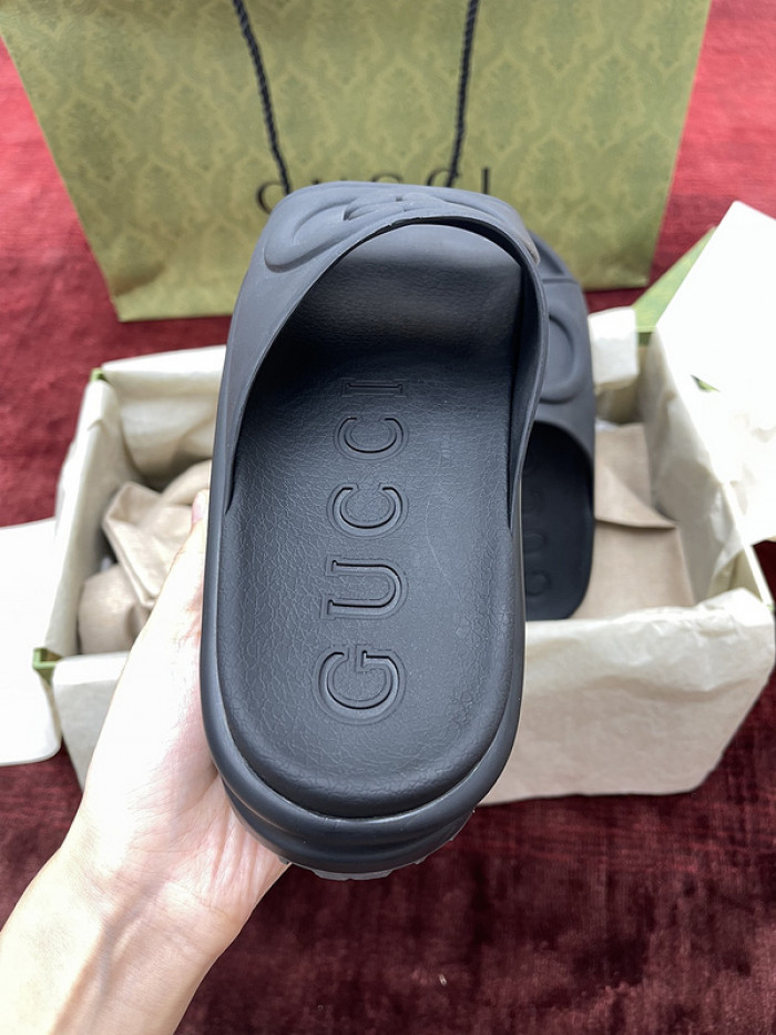 GUCC SLIPPERS