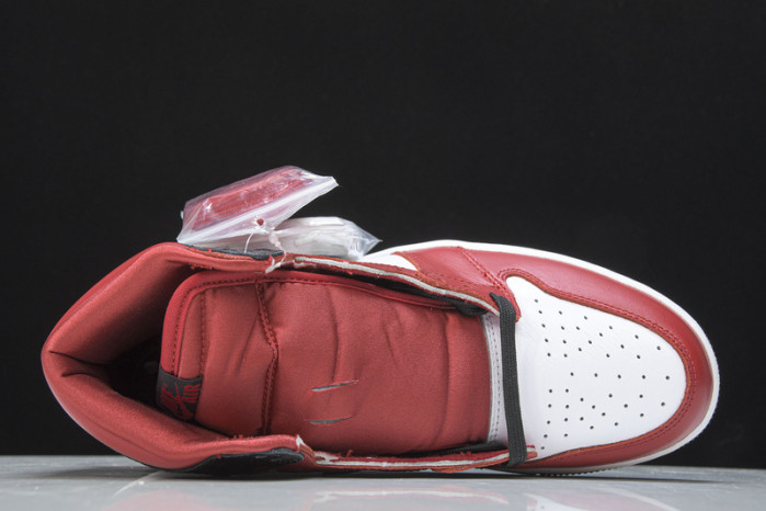 Air Jordan 1 Retro High Satin Snake Chicago CD0461-601