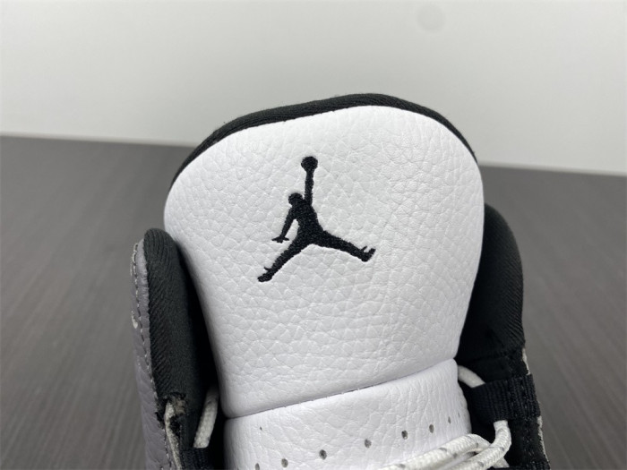 Air Jordan 13 Retro Atmosphere Grey 414571-016