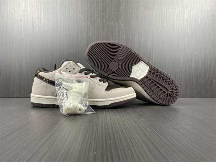 Nike SB Dunk Low Pro J-pack Shadow Black Grey BQ6817-020