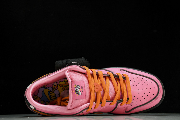 The Powerpuff Girls x Nike SB Dunk Low “Blossom”  FD2631-600