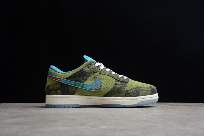 Nike SB DUNK LOW SIEMPRE FAMILIA GREEN/BLUE/CYAN DO2160-335