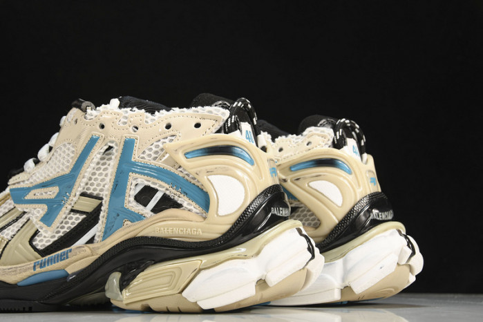 BLCG  × RUNNER W5RH6-0312