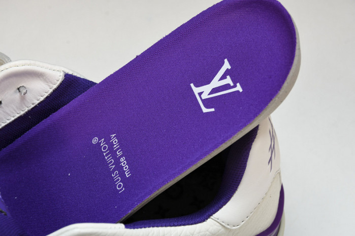 LV SNEAKER LOW  121206