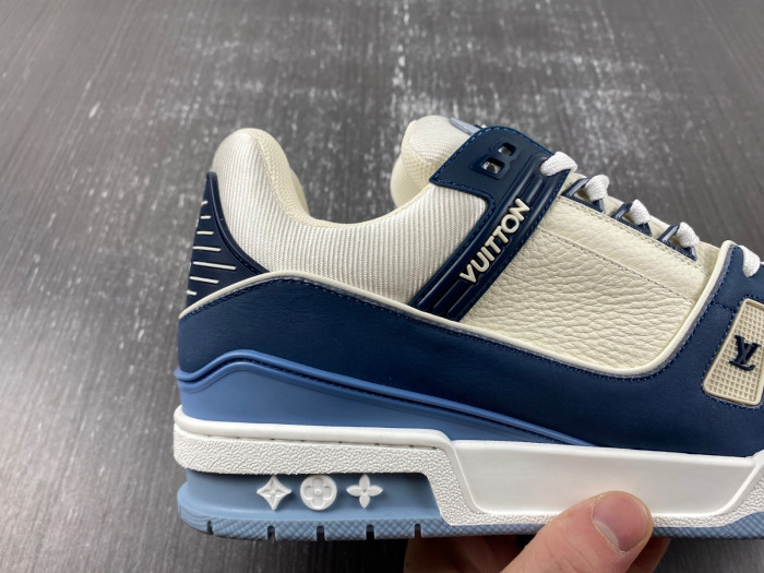 LV SNEAKER LOW  12142