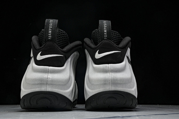 Nike Air Foamposite Metallic Silver HF0794-001