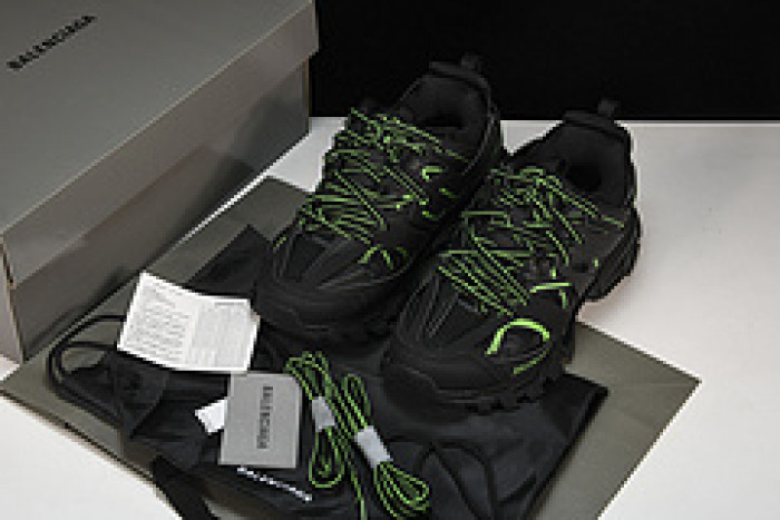BLCG Track Trainer black green 542436 W2LA1 2042