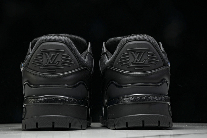 LV SNEAKER LOW FOR-LV220