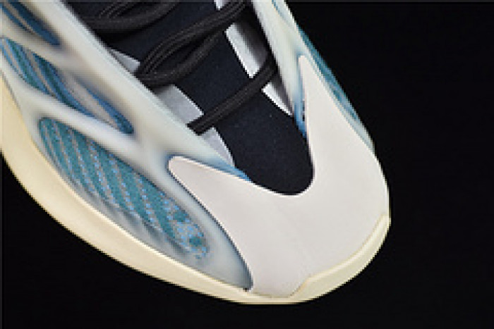 Adidas Yeezy 700 V3 GY0260