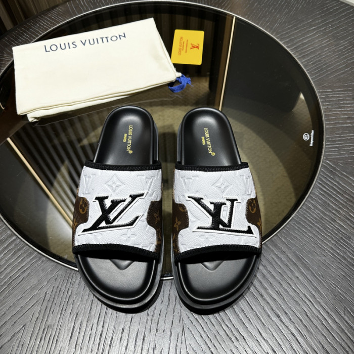 LV SLIPPERS