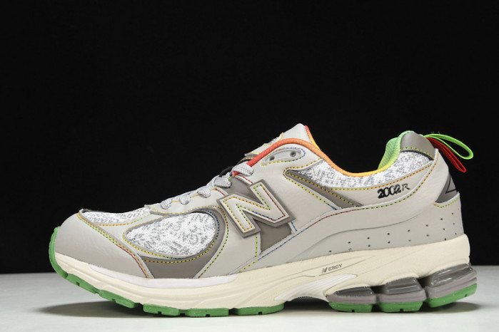 New Balance yeeshoes   ML2002RGD