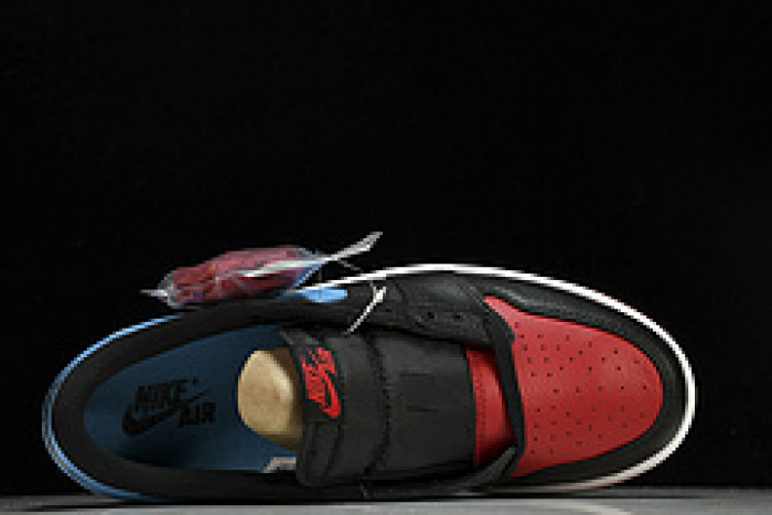 Air Jordan 1 Low OG WMNS “UNC to Chicago” CZ0775-046