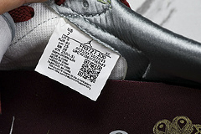 Air Jordan 1 Low OG “Year of the Dragon” FN3727-100