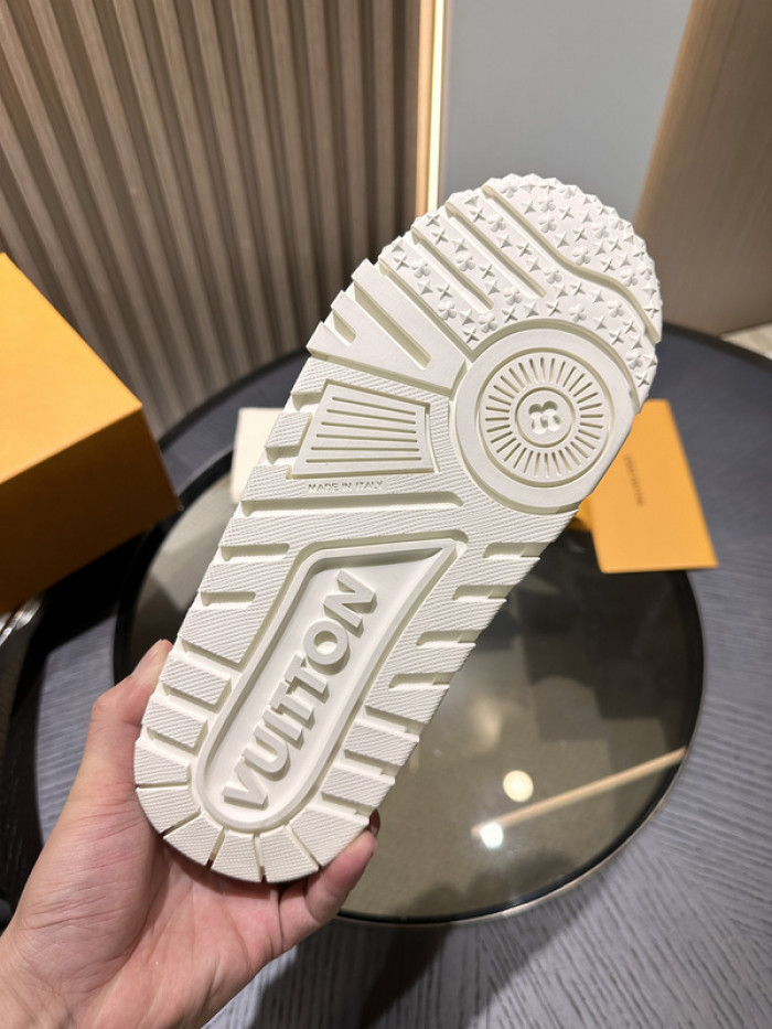 LV SNEAKER LOW FOR-LV44