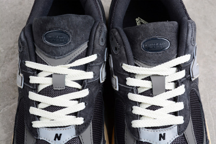 New* Balance WL2002 M2002RHO