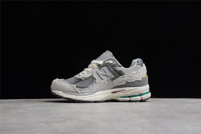 New Balance 2002R “Protection Pack”  M2002RDA