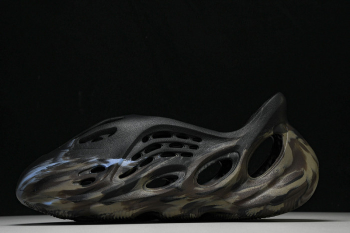 Yeezy Foam Runner  “MX CARDON"  lD4126