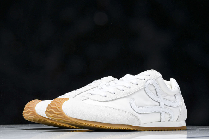 L*0ewe Ballet Runner  LW-FOR08