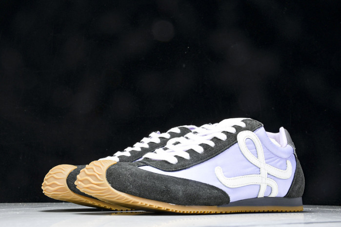 L*0ewe Ballet Runner  LW-FOR09