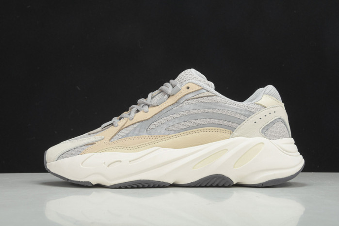 Adidas Yeezy Boost 700 V2 Cream GY7924