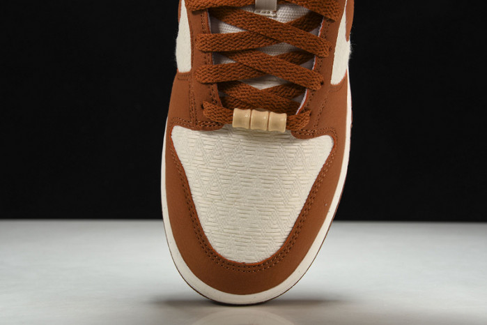 Nike DUNK LOW SE "Sun Club"  DR5475-100