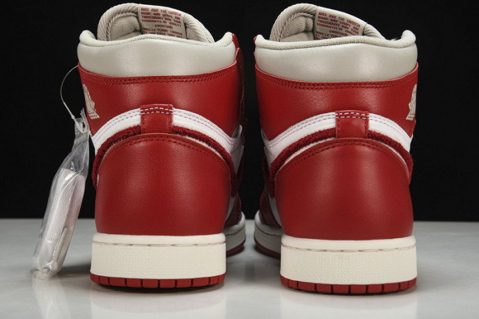 Air Jordan 1 Retro High OG "Gym red" DJ4891-061