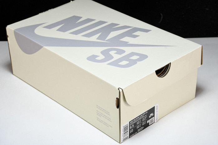 APRIL SKKATEBOARDS x nike SB Dunk Low  Turbo Green   FD2562-400