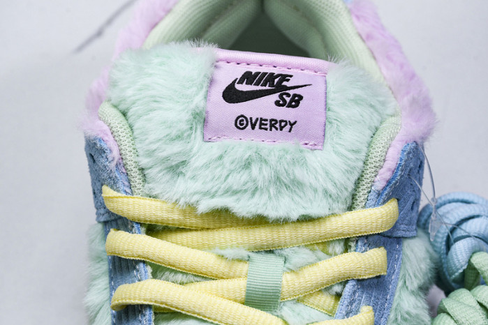 Verdy x Nike SB Dunk Low “Visty”  FN6040-400