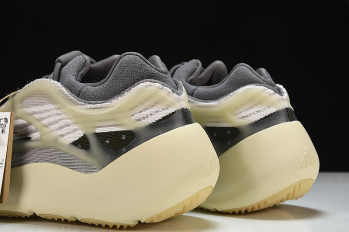 ADIDAS YEEZY 700 V3  Fade ID1674