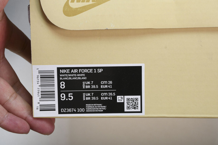 Nike Air Force 1 Low "Triple White" X Billie Eilish  DZ3674-100