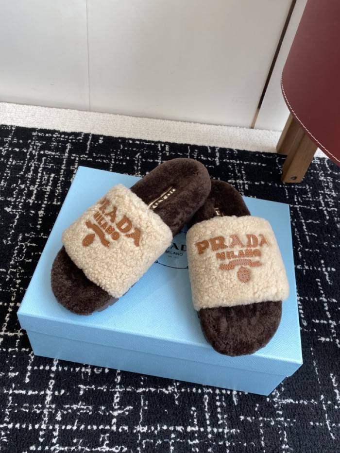 PRA*DA  SLIPPERS