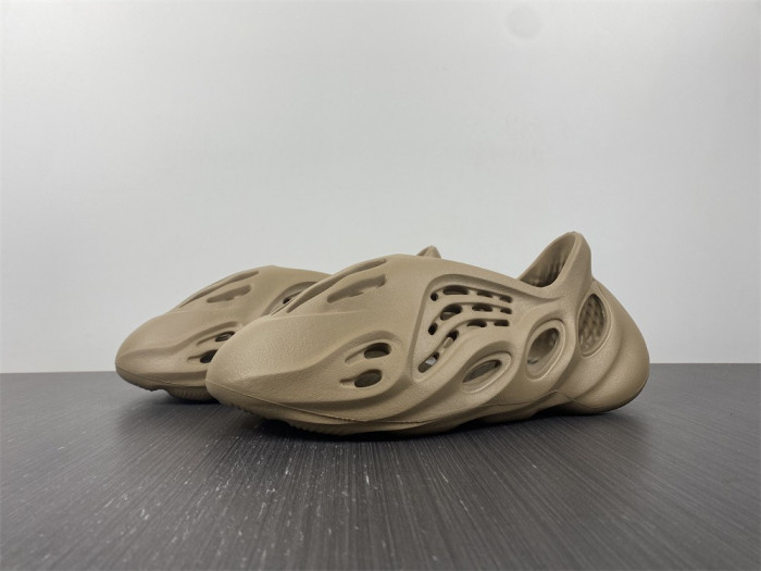 Yeezy Foam Runner  GY6774