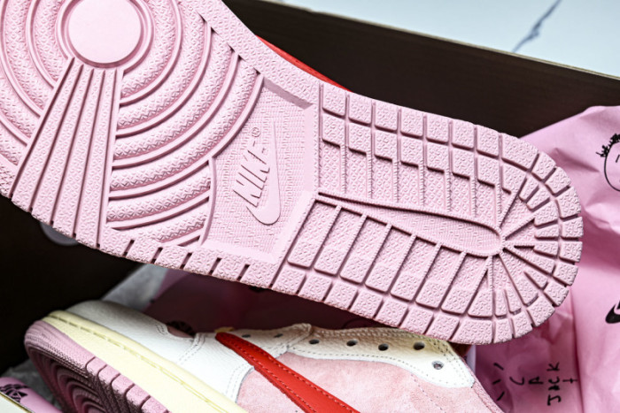 Travis Scott x Air Jordan 1 Low OG DM7866-100