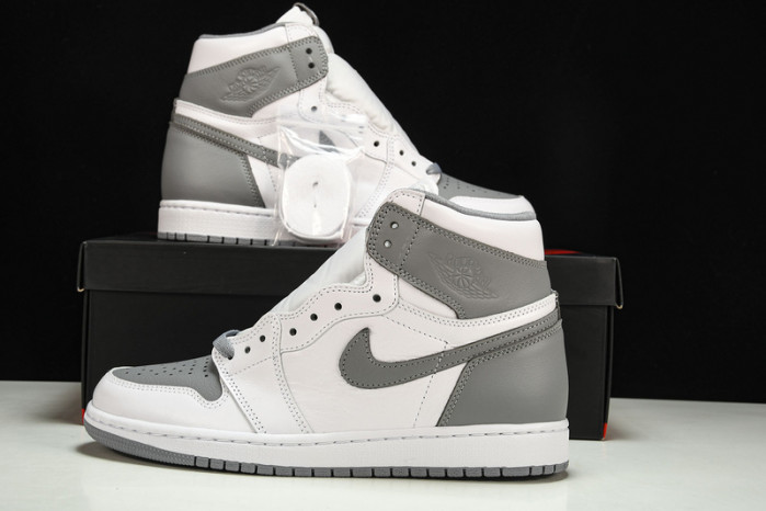 Air Jordan 1 High OG "Stealth" 555088-037