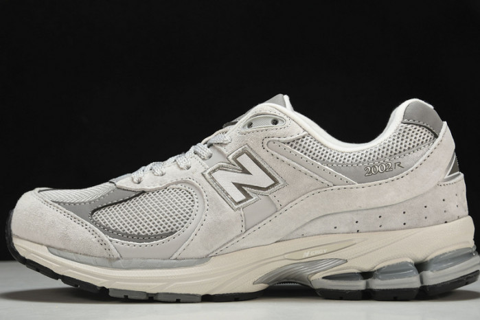 New Balance yeeshoes  ML2002RO