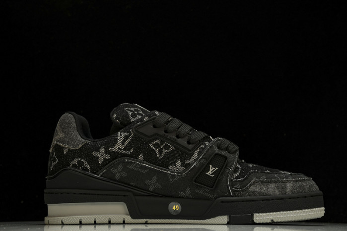 LV SNEAKER LOW  020401