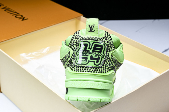 LV SNEAKER LOW FOR-LV32