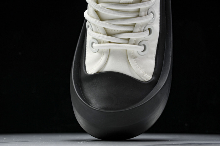 BOTTEGA VENETA  JUMBO SNEAKER