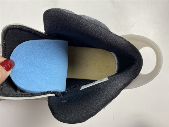 Air Jordan 6 WMNS “Tech Chrome