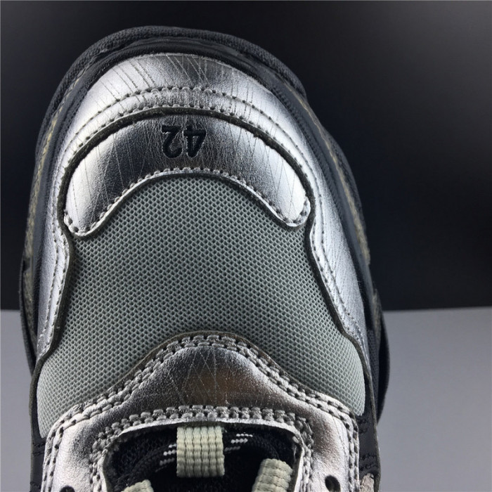 BLCG TRIPLE TRAINER ‘GRAY SILVER‘ 541624 W09E1 7320